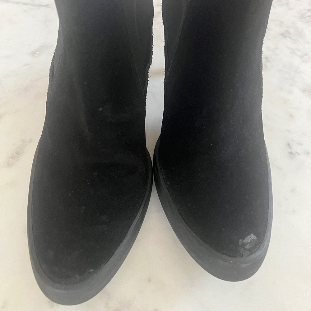 Pedro Garcia  Mid- Heel Ankle booties Black Suede